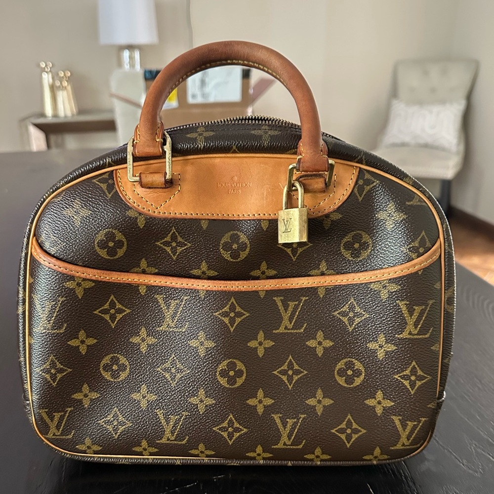 LOUIS VUITTON TROUVILLE